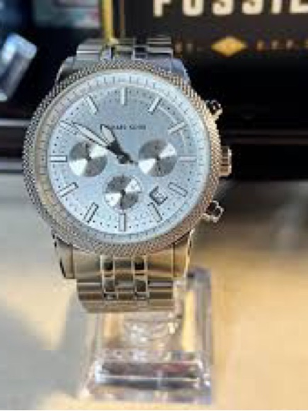 Michael Kors Silver Stainless Steel Chronograph Watch mk-8072 - Picture 3 of 7